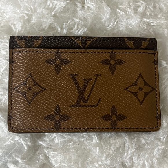 Louis Vuitton Monogram Reverse Card Holder - Picture 1 of 7